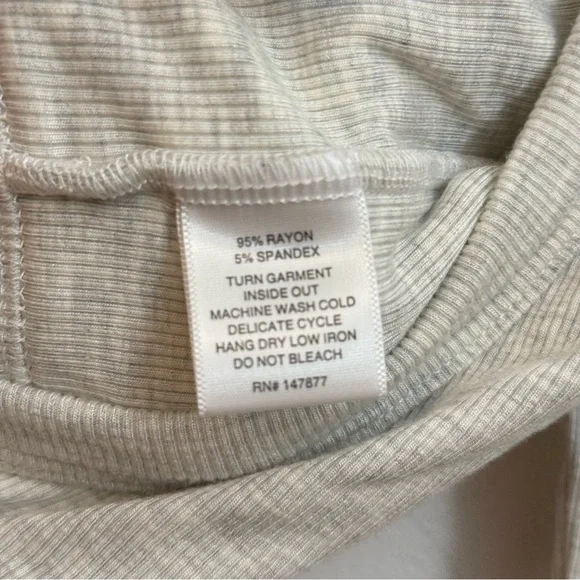 The Line by K Cream Long Sleeve Bra Top XS - Picture 4 of 7